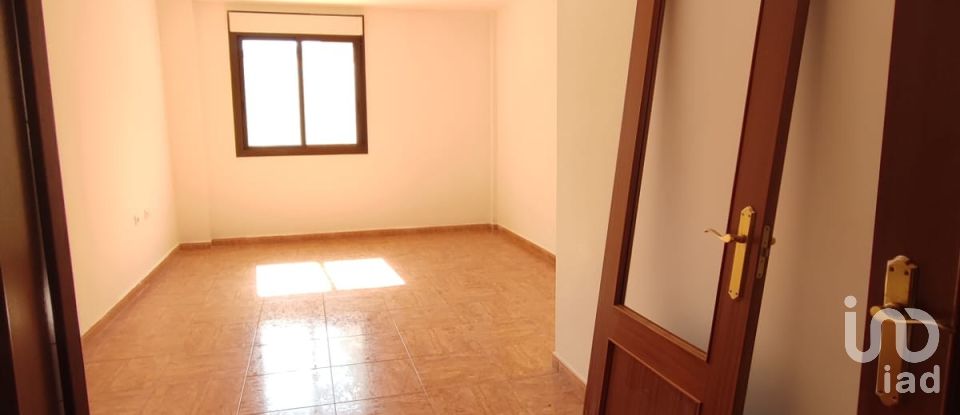 Pis 3 habitacions de 90 m² a Cimanes del Tejar (24272)