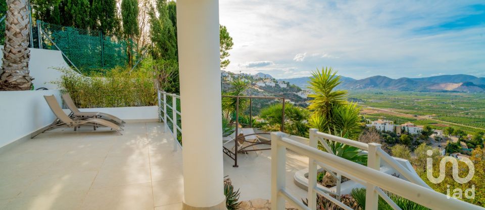 Casa 5 habitaciones de 427 m² en Pego (03780)