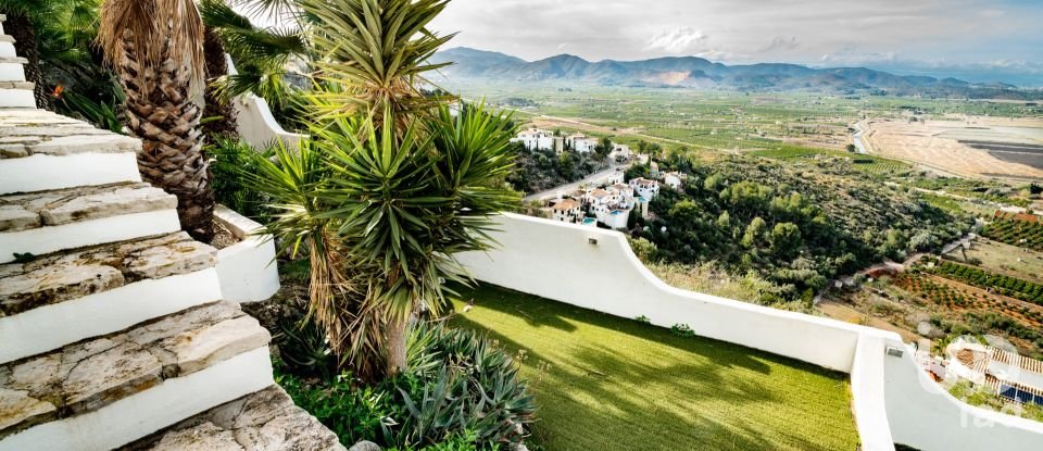 Casa 5 habitaciones de 427 m² en Pego (03780)