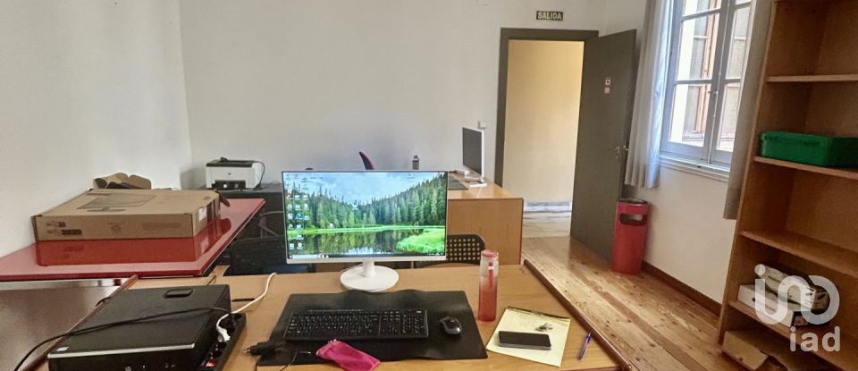 Apartment 0 bedrooms of 260 m² in León (24001)