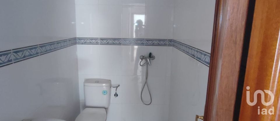 Pis 3 habitacions de 74 m² a Cimanes del Tejar (24272)