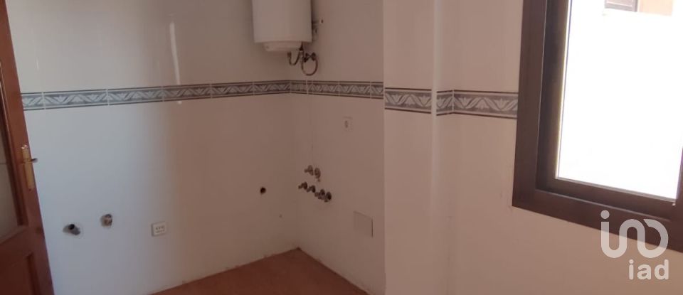 Pis 3 habitacions de 74 m² a Cimanes del Tejar (24272)