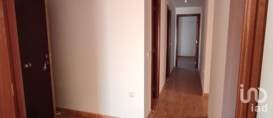 Pis 3 habitacions de 74 m² a Cimanes del Tejar (24272)