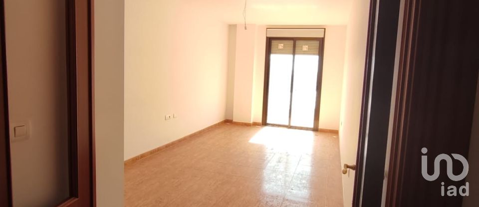 Pis 3 habitacions de 74 m² a Cimanes del Tejar (24272)