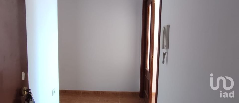 Pis 3 habitacions de 74 m² a Cimanes del Tejar (24272)