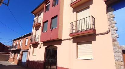 Apartment 1 bedroom of 44 m² in Cimanes del Tejar (24272)