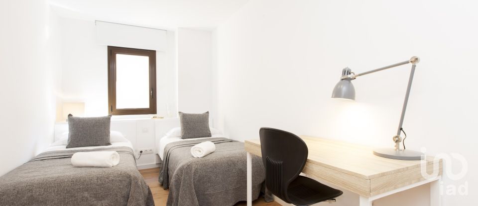 Appartement 2 chambres de 76 m² à Barcelona (08002)