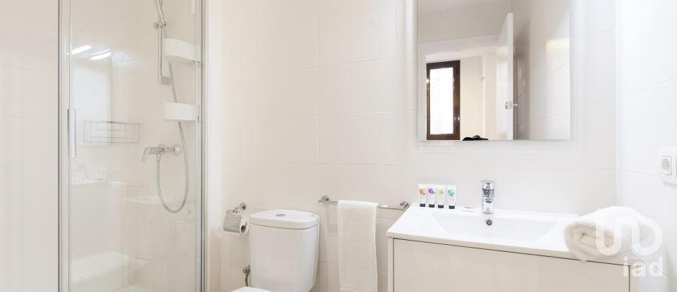 Appartement 2 chambres de 76 m² à Barcelona (08002)