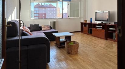 Apartment 3 bedrooms of 110 m² in León (24008)