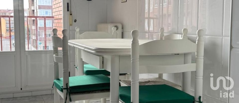 Appartement 3 chambres de 110 m² à León (24008)