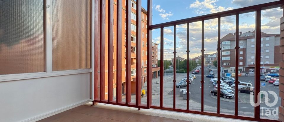 Appartement 3 chambres de 110 m² à León (24008)