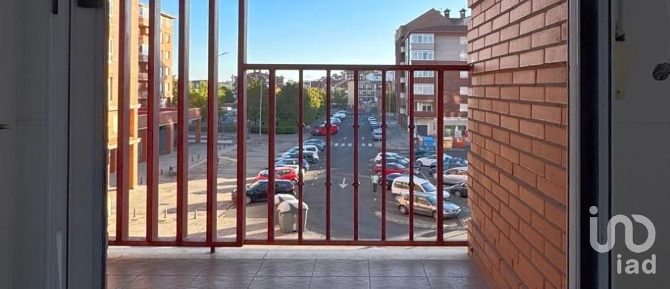 Appartement 3 chambres de 110 m² à León (24008)