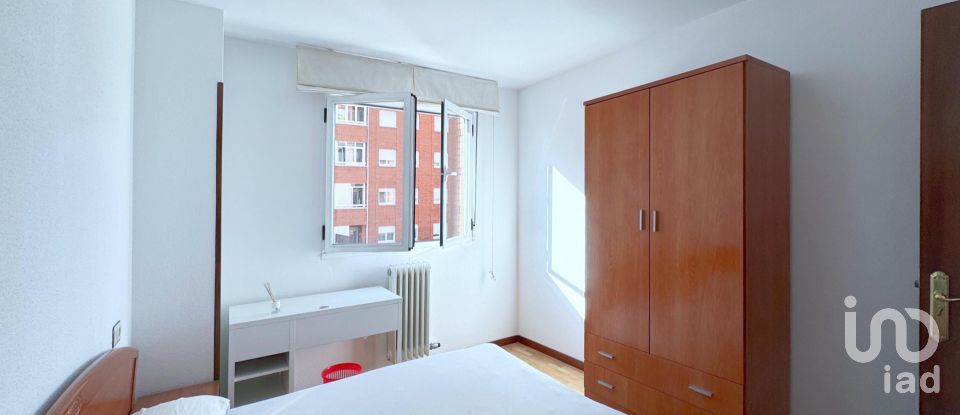 Appartement 3 chambres de 110 m² à León (24008)