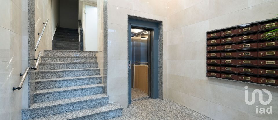 Appartement 1 chambre de 74 m² à Oviedo (33011)