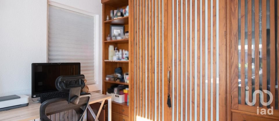 Appartement 1 chambre de 74 m² à Oviedo (33011)