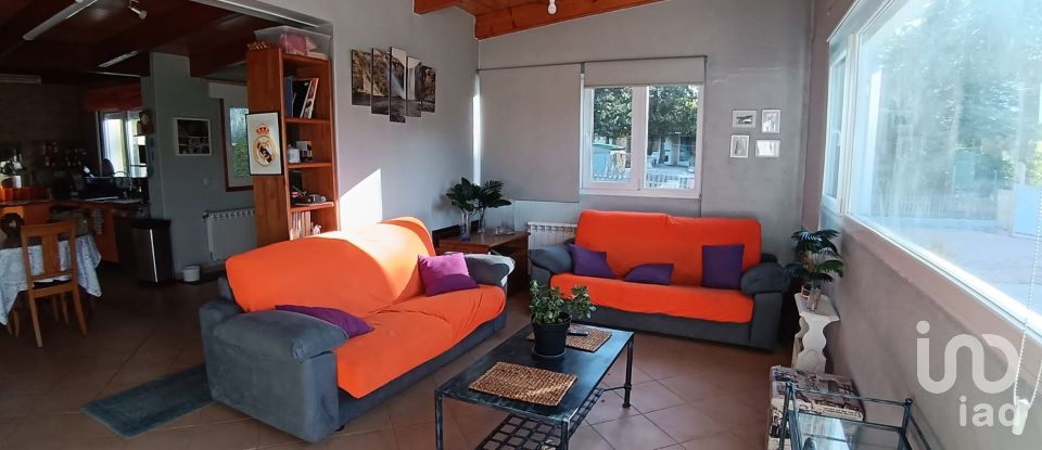 Casa 3 habitaciones de 200 m² en Borela (36858)