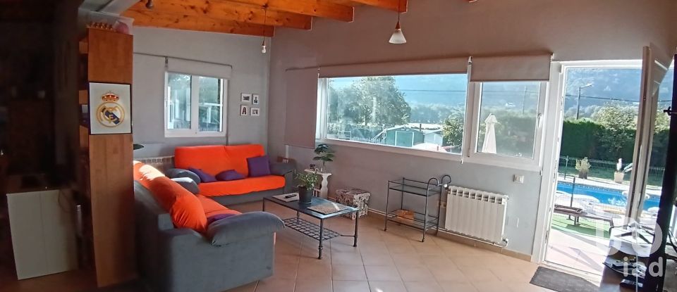 Casa 3 habitaciones de 200 m² en Borela (36858)