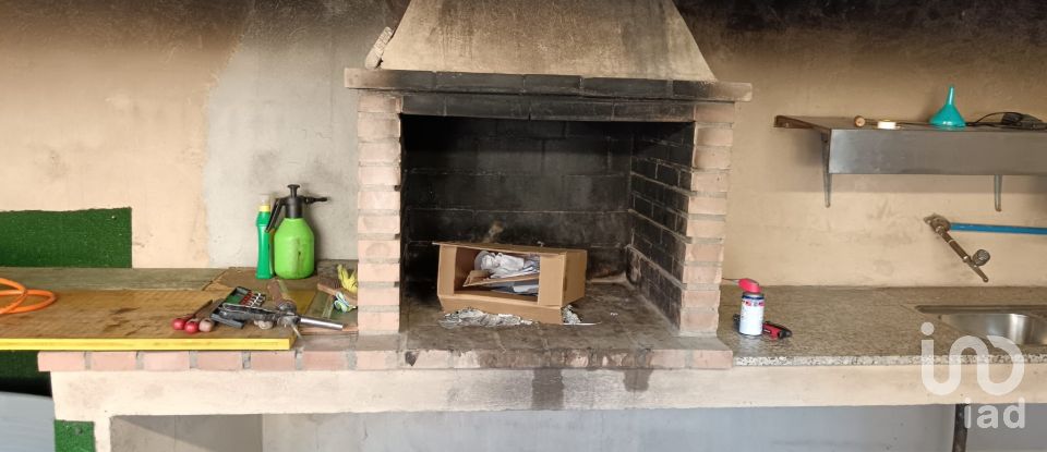 Casa 3 habitaciones de 200 m² en Borela (36858)