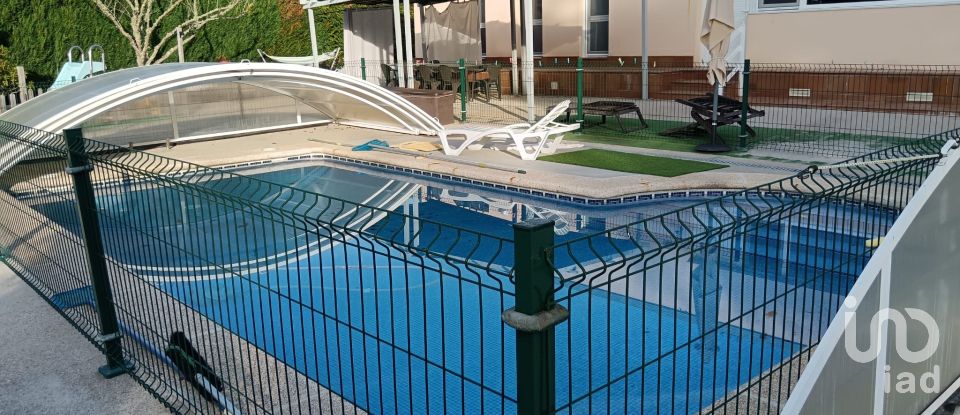 Casa 3 habitaciones de 200 m² en Borela (36858)