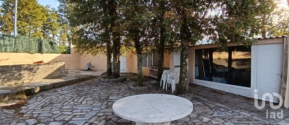 Casa 3 habitaciones de 200 m² en Borela (36858)