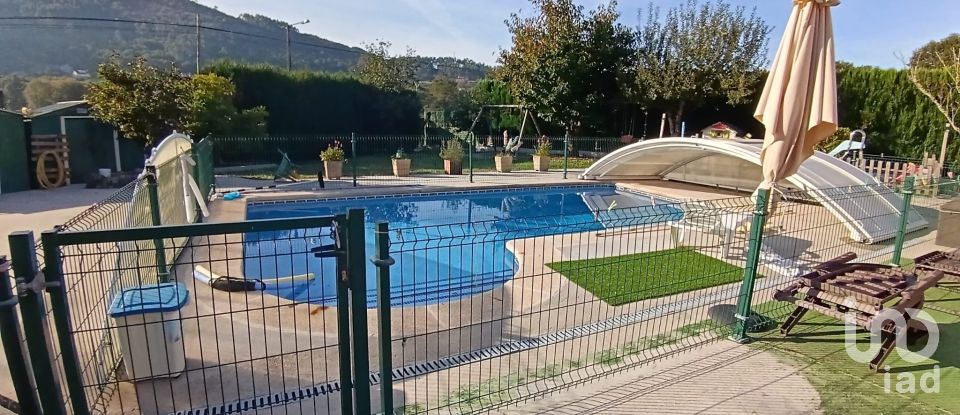 Casa 3 habitaciones de 200 m² en Borela (36858)