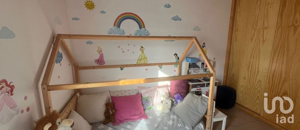 Casa 3 habitaciones de 200 m² en Borela (36858)