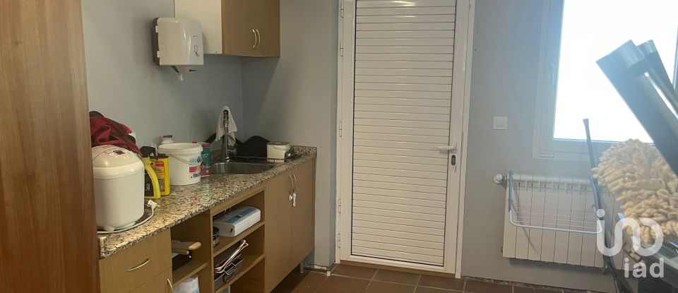 Casa 3 habitaciones de 200 m² en Borela (36858)