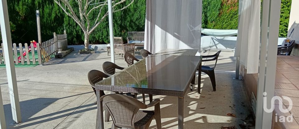 Casa 3 habitaciones de 200 m² en Borela (36858)