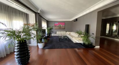Pis 4 habitacions de 351 m² a Madrid (28009)