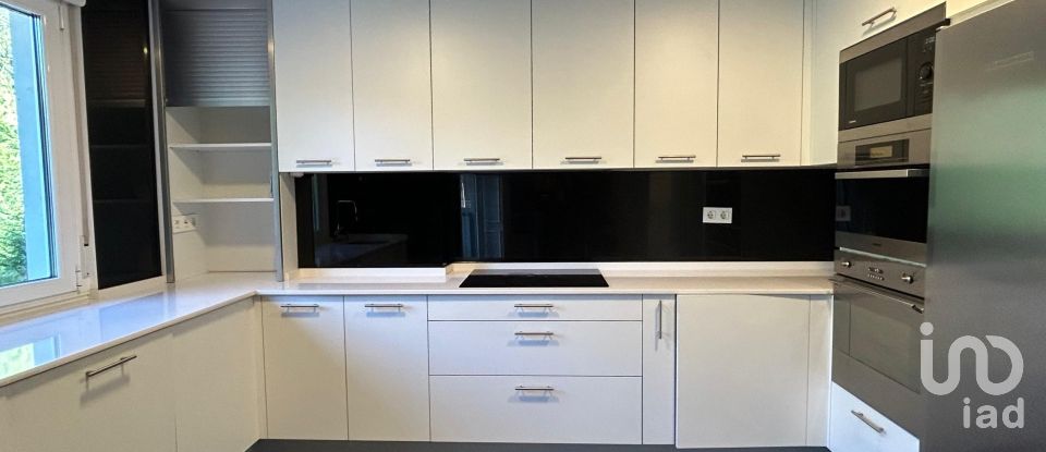 Vivienda unifamiliar  4 habitaciones de 250 m² en Carbajal de La Legua (24196)