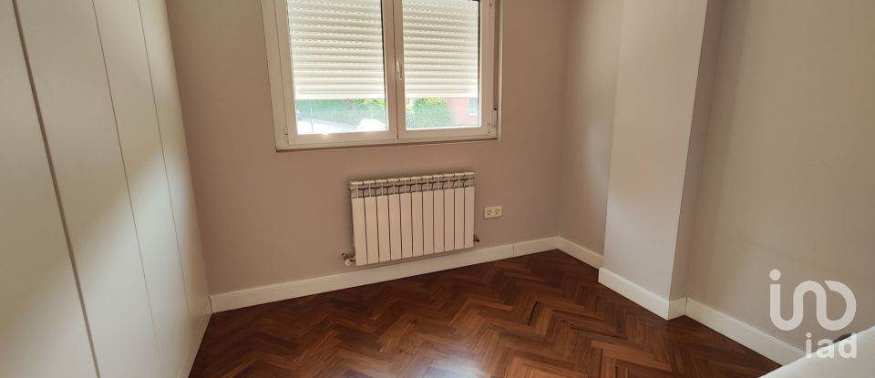 Vivienda unifamiliar  4 habitaciones de 250 m² en Carbajal de La Legua (24196)