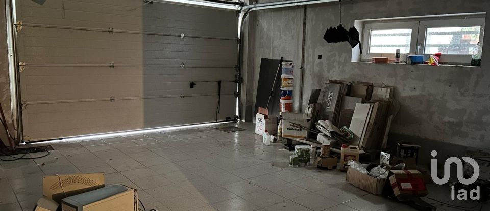 Vivienda unifamiliar  4 habitaciones de 250 m² en Carbajal de La Legua (24196)