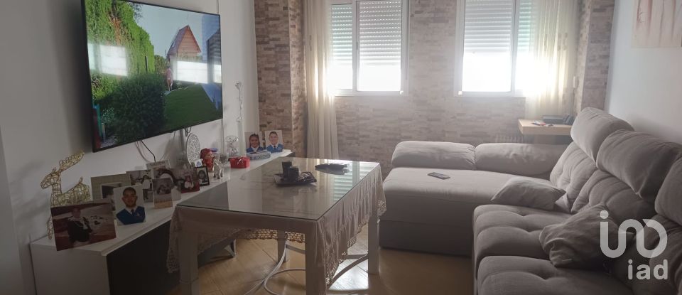 Appartement 3 chambres de 76 m² à Barbate (11160)