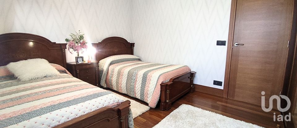 Appartement 3 chambres de 98 m² à Bermeo (48370)