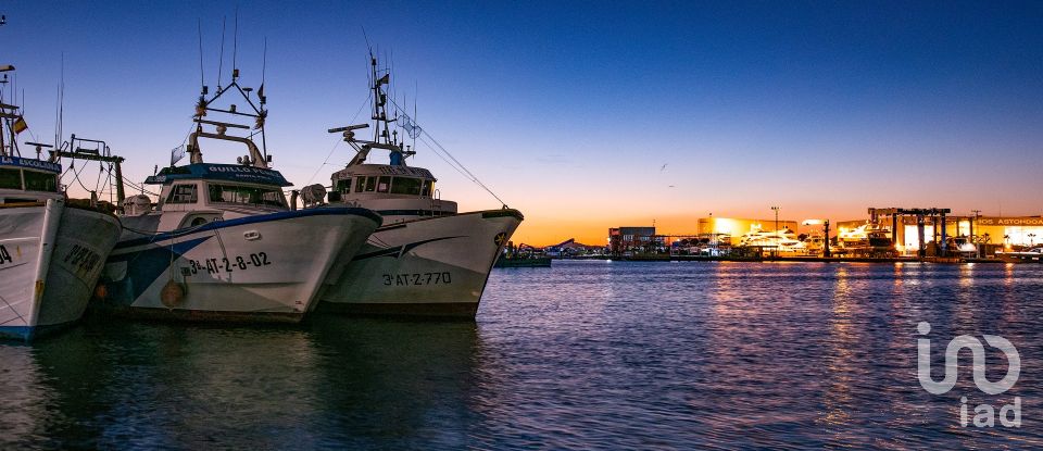 Pis 4 habitacions de 100 m² a Santa Pola (03130)