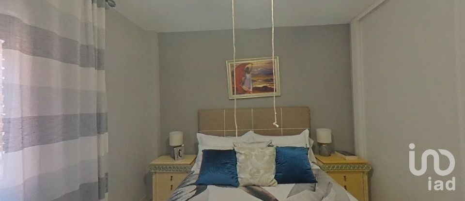 Pis 3 habitacions de 103 m² a Alcalá de Henares (28803)