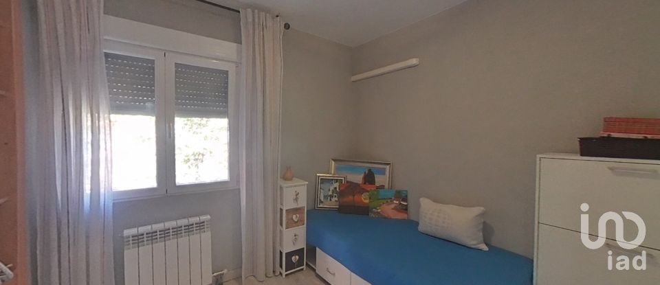 Pis 3 habitacions de 103 m² a Alcalá de Henares (28803)