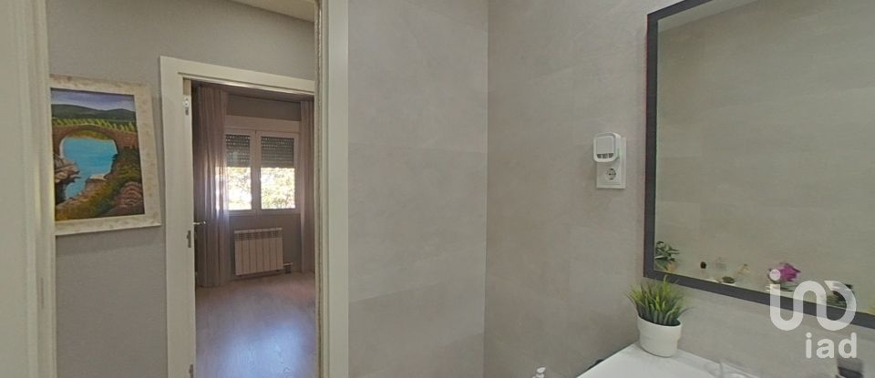 Pis 3 habitacions de 103 m² a Alcalá de Henares (28803)