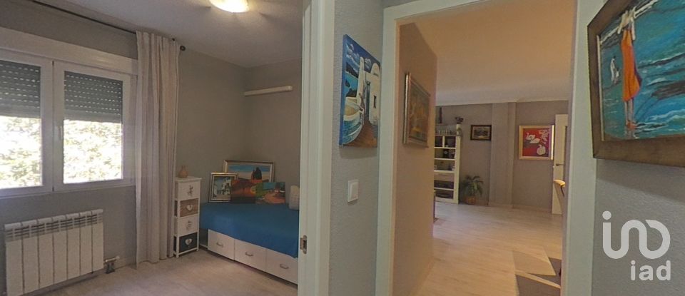 Pis 3 habitacions de 103 m² a Alcalá de Henares (28803)