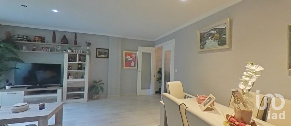 Pis 3 habitacions de 103 m² a Alcalá de Henares (28803)