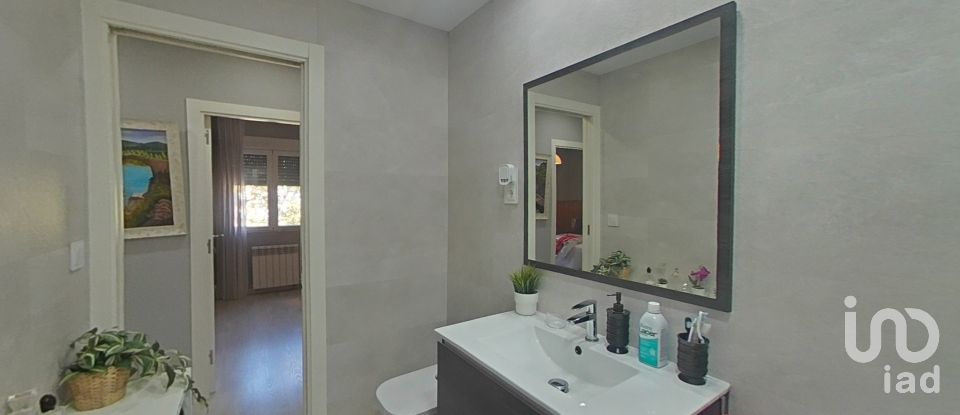 Pis 3 habitacions de 103 m² a Alcalá de Henares (28803)