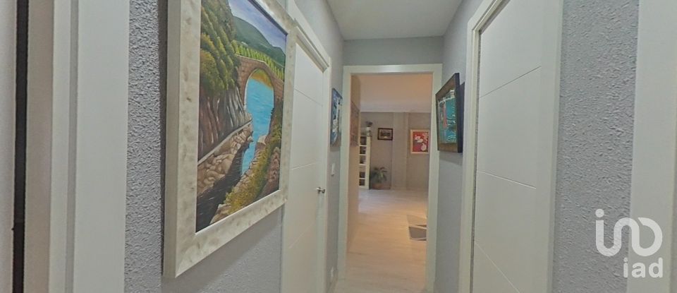 Pis 3 habitacions de 103 m² a Alcalá de Henares (28803)