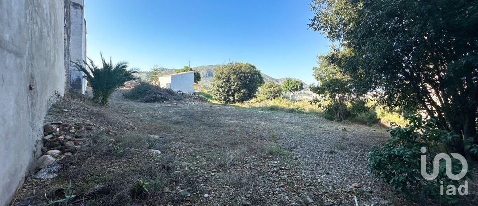 Terreny urbà de 596 m² a Pego (03780)