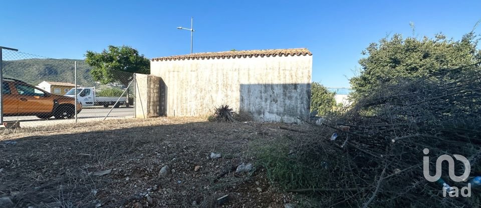 Terreny urbà de 596 m² a Pego (03780)