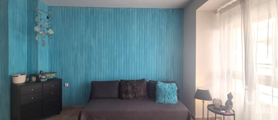 Piso 2 habitaciones de 74 m² en Pego (03780)