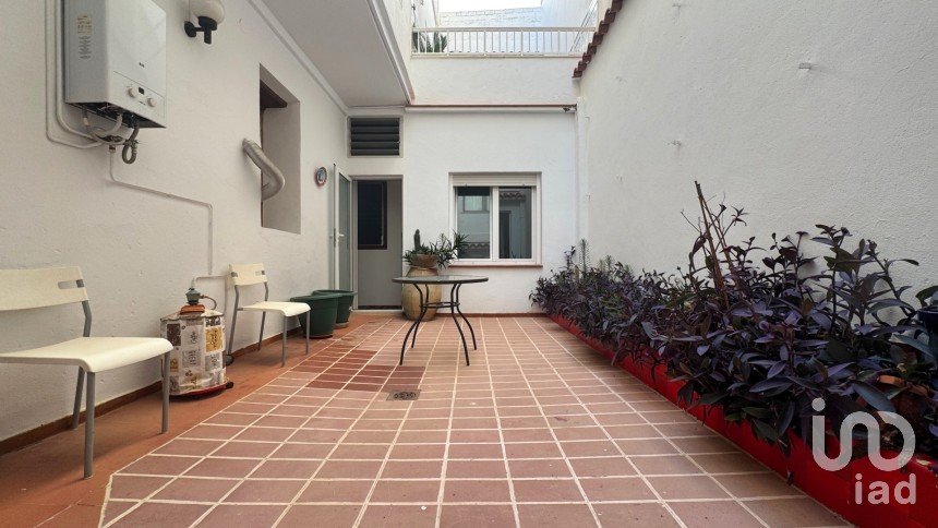 Piso 3 habitaciones de 141 m² en Pego (03780)