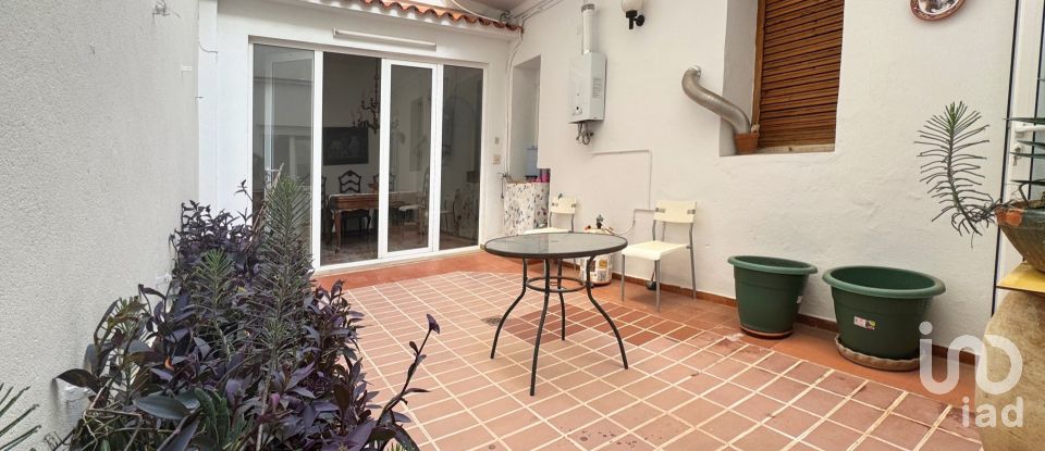 Piso 3 habitaciones de 141 m² en Pego (03780)