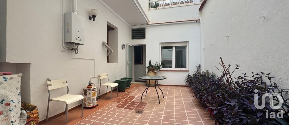 Piso 3 habitaciones de 141 m² en Pego (03780)