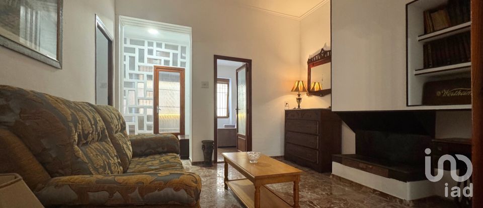 Piso 3 habitaciones de 141 m² en Pego (03780)