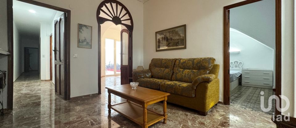 Piso 3 habitaciones de 141 m² en Pego (03780)